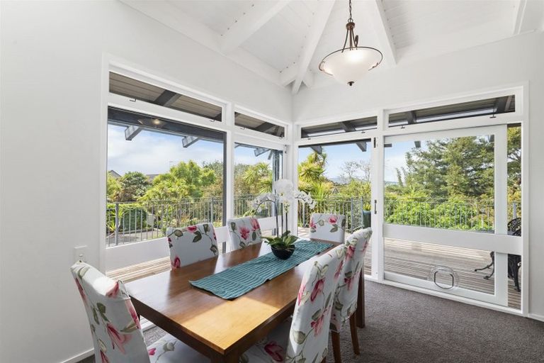 Photo of property in 3/130 Beach Road, Castor Bay, Auckland, 0620