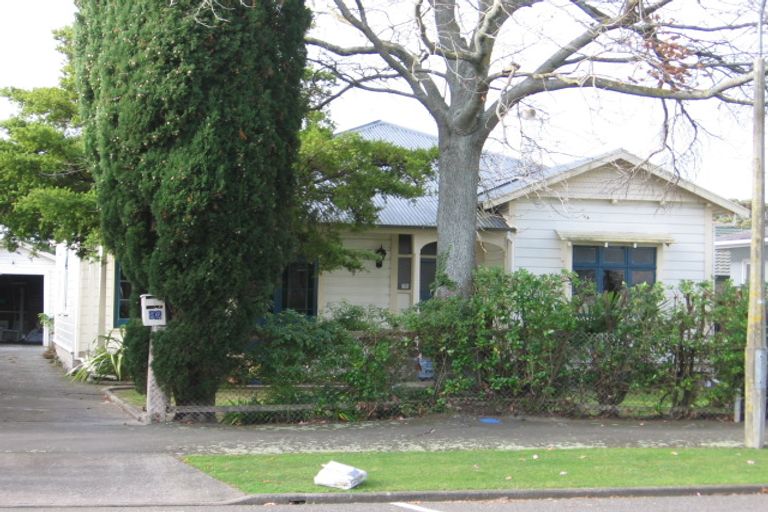 Photo of property in 37 Ranfurly Street, Hokowhitu, Palmerston North, 4410