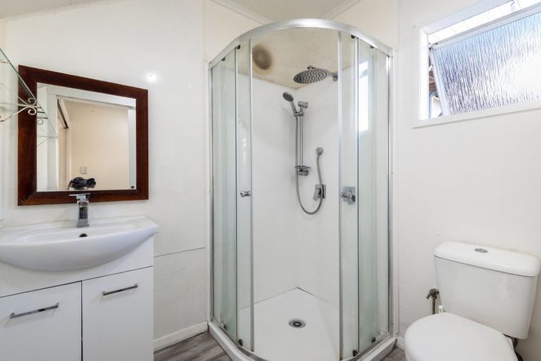 Photo of property in 62 James Street, Bayview, Auckland, 0629