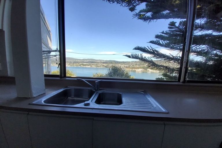 Photo of property in 9 Rangitane Street, Maupuia, Wellington, 6022