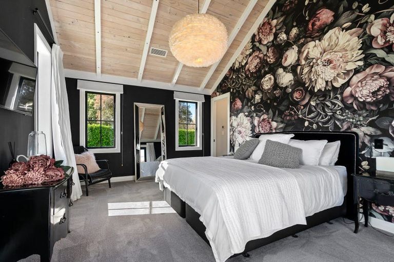 Photo of property in 3/45 Saint Kilda Road, Cambridge, 3434