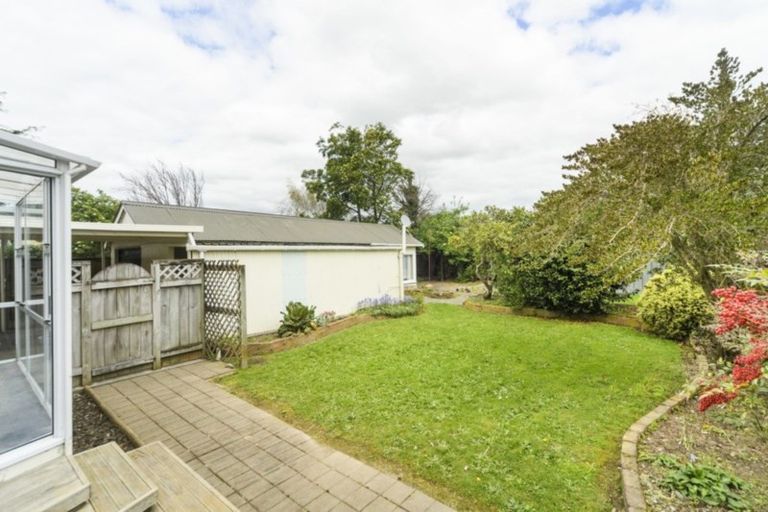 Photo of property in 26 Rangitira Avenue, Palmerston North, 4414