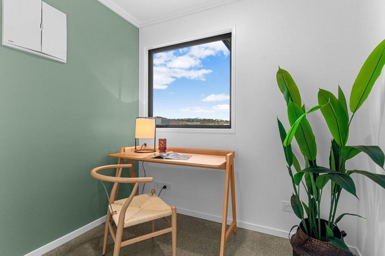 Photo of property in 8 Grey Heron Close, Mangawhai Heads, 0573