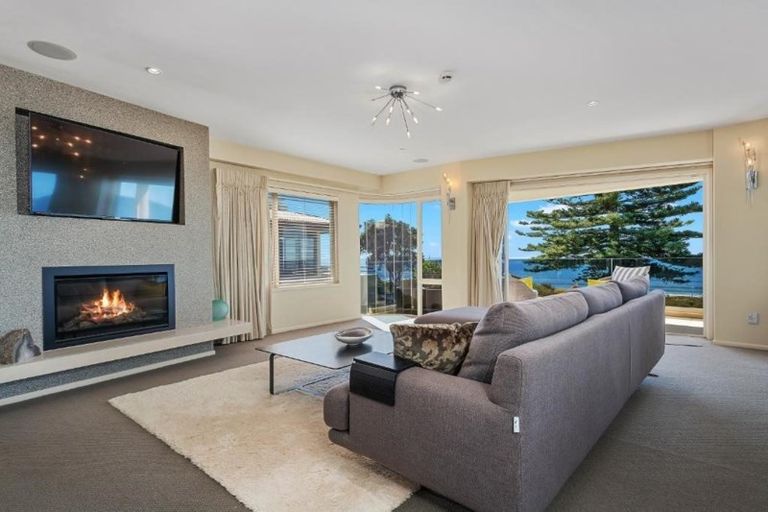 Photo of property in 189 Marine Parade, Mount Maunganui, 3116