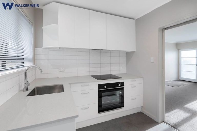 Photo of property in 2/131 Coronation Road, Papatoetoe, Auckland, 2025