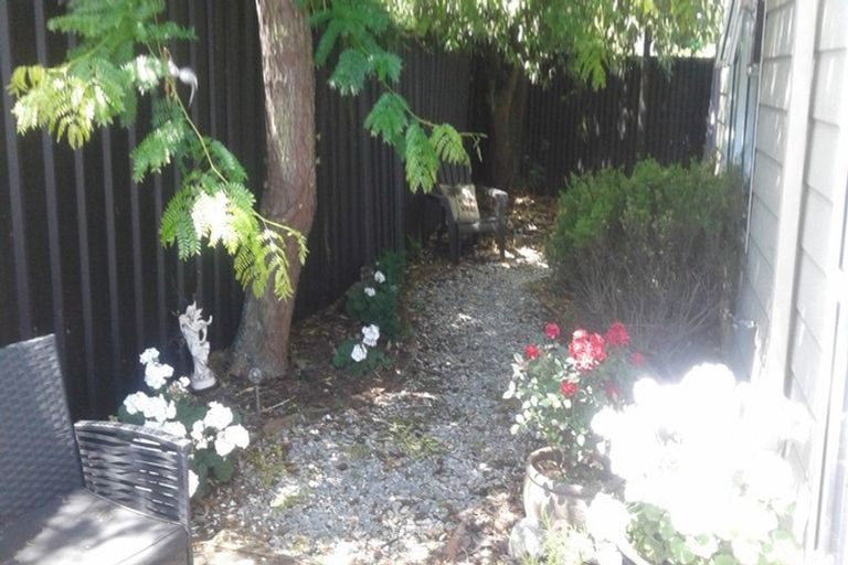 Photo of property in 66b Main North Road, Woodend, 7610