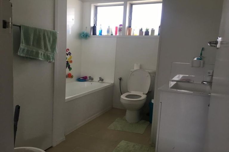 Photo of property in 1/17 Idlewild Avenue, Mangere, Auckland, 2022
