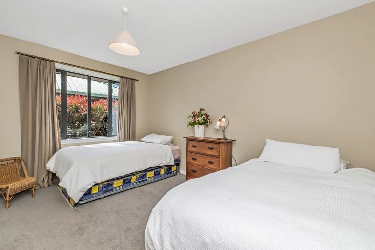 Photo of property in 40 Church Street, Oxford, 7430