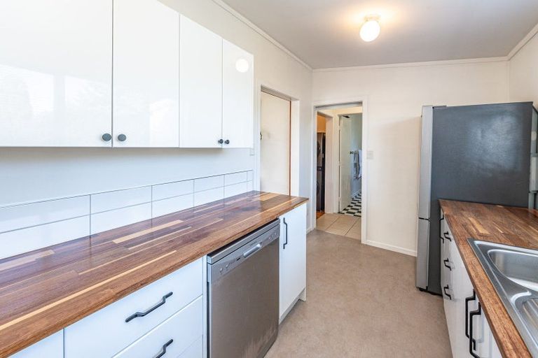 Photo of property in 3 Carlton Avenue, Gonville, Whanganui, 4501