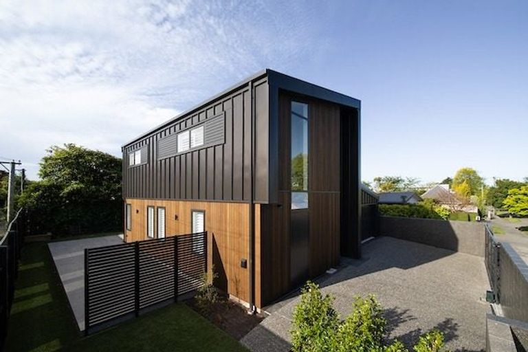 Photo of property in 1/27a Taylors Avenue, Bryndwr, Christchurch, 8052