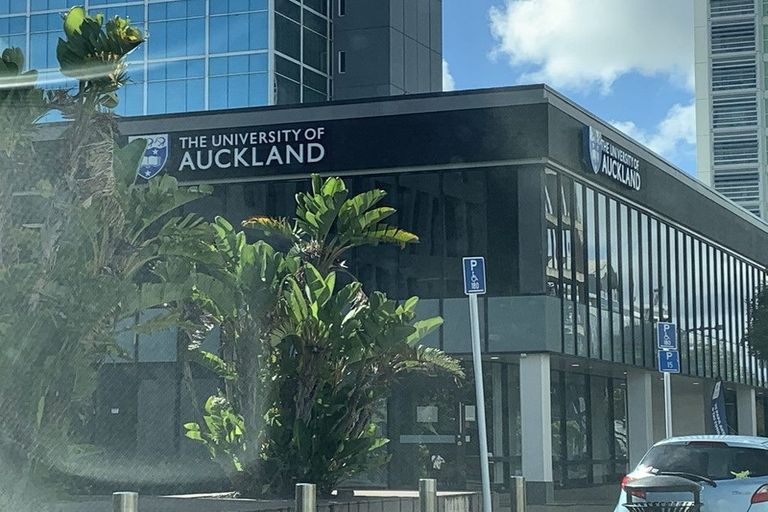 Photo of property in The Rennaissance, 2k/18 Ronwood Avenue, Manukau, Auckland, 2104