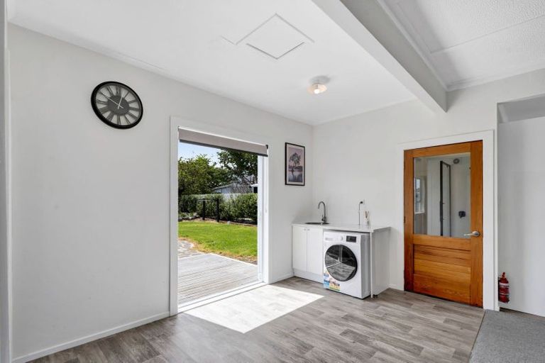 Photo of property in 39 Domett Street, Opunake, 4616