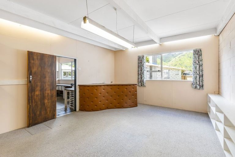 Photo of property in 6 Belvedere Avenue, Waikanae, 5036