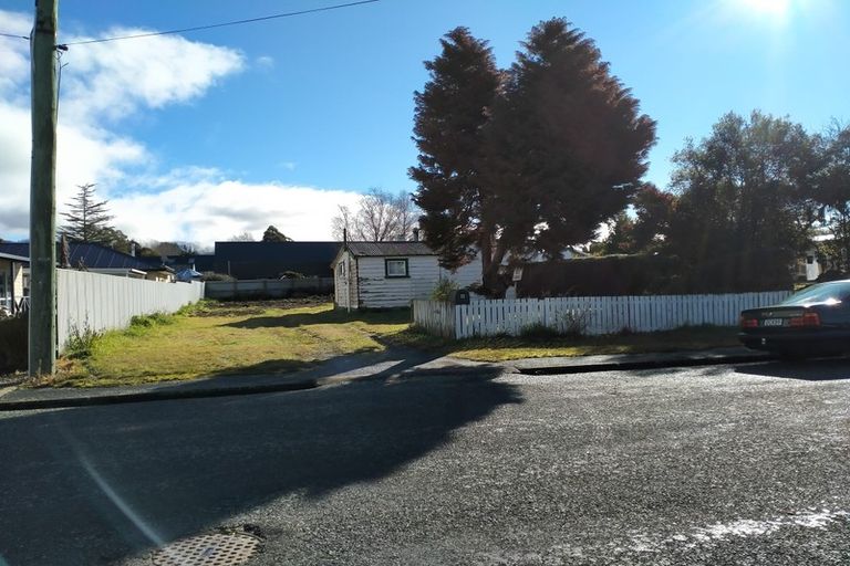 Photo of property in 4 Hayes Street, Waimate, 7924
