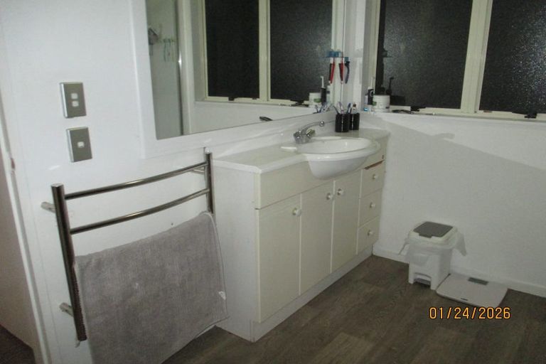 Photo of property in 15a Muscat Place, Henderson, Auckland, 0612
