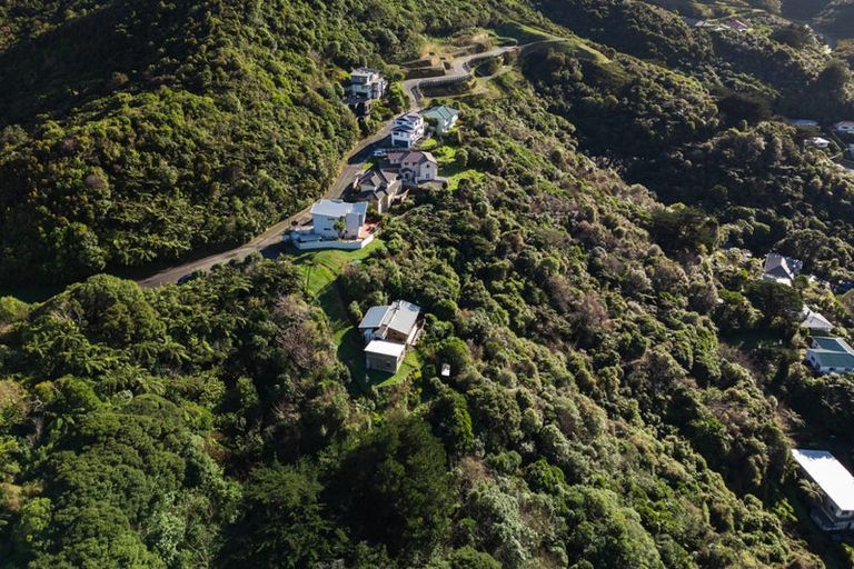 Photo of property in 12 Alanbrooke Place, Karori, Wellington, 6012