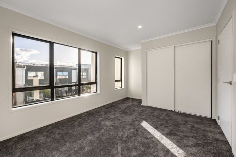 Photo of property in 13 Patrol Lane, Hobsonville, Auckland, 0616