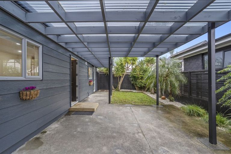 Photo of property in 5a Everingham Place, Sunnyhills, Auckland, 2010