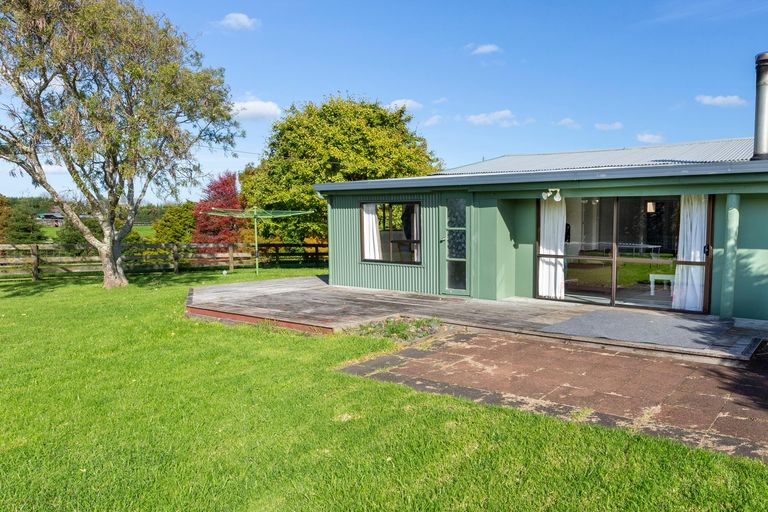 Photo of property in 1189 Glenbrook Road, Glenbrook, Waiuku, 2681