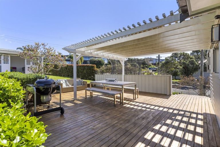 Photo of property in 75 Churchill Road, Cockle Bay, Auckland, 2014