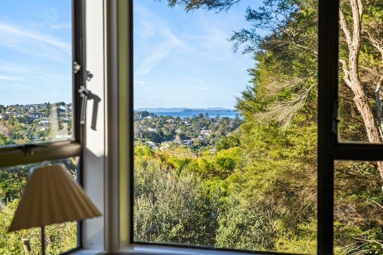 Photo of property in 811 East Coast Road, Northcross, Auckland, 0630