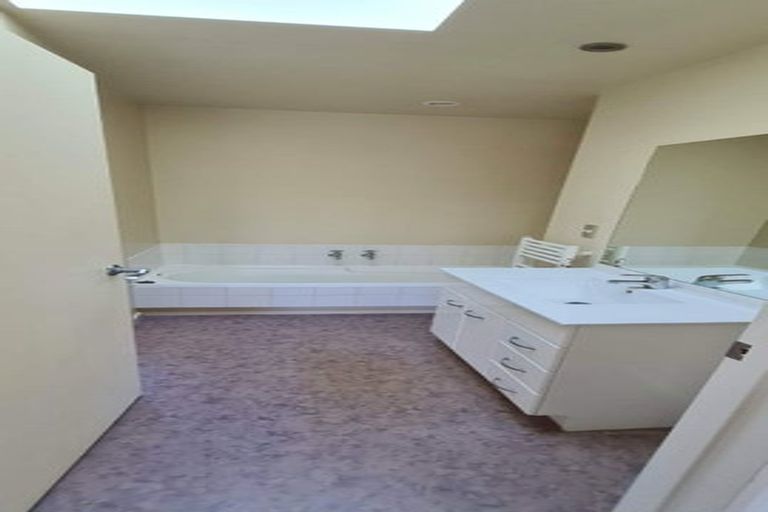 Photo of property in 6 Seadown Crescent, Amberley, 7410