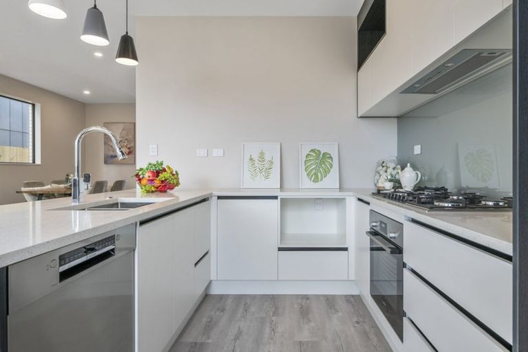 Photo of property in 42 Clara Road, Silverdale, 0932