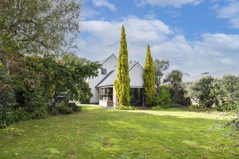 Photo of property in 82b Avonhead Road, Avonhead, Christchurch, 8042
