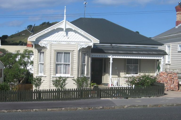 Photo of property in 4 Shoal Bay Road, Devonport, Auckland, 0624