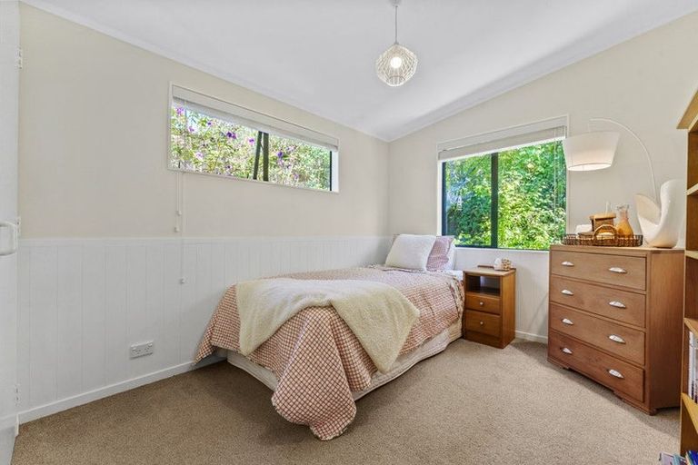 Photo of property in 1/12 Philson Terrace, Browns Bay, Auckland, 0630