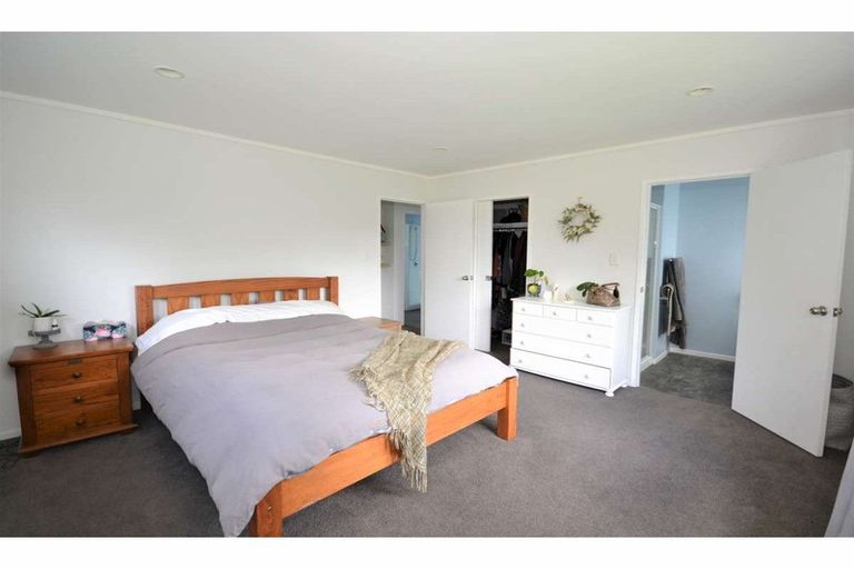 Photo of property in 15 Hoults Way, Kerikeri, 0230