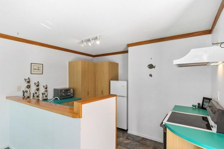 Photo of property in 18 Motiti Road, Papamoa Beach, Papamoa, 3118