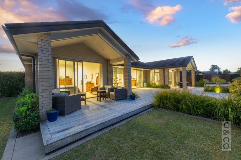 Photo of property in 3 Pohutukawa Parade, Riverhead, 0820