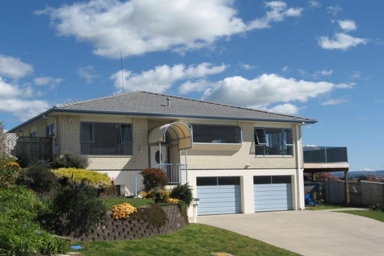 Photo of property in 9 Downing Place, Welcome Bay, Tauranga, 3112