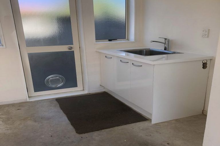 Photo of property in 23 Simon Owen Place, Golflands, Auckland, 2013