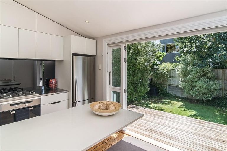 Photo of property in 45 Wilson Street, Newtown, Wellington, 6021