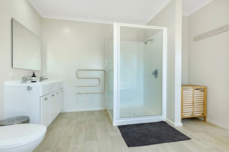 Photo of property in 2 Hanna Place, Havelock North, 4130