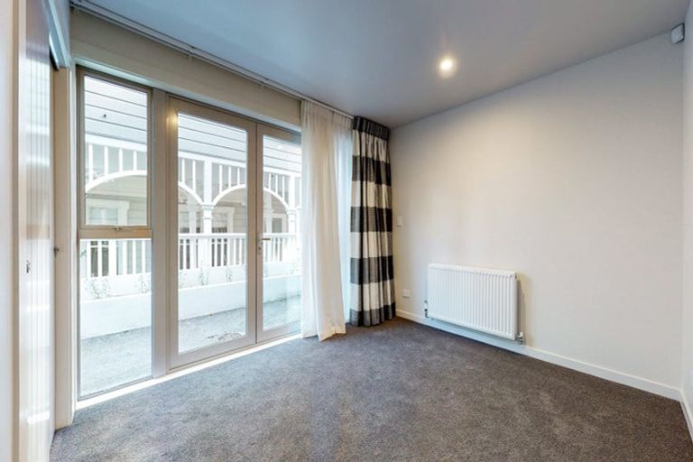 Photo of property in 94c Tinakori Road, Thorndon, Wellington, 6011