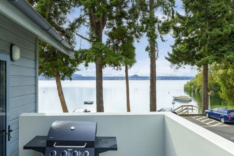 Photo of property in 2/870 Acacia Bay Road, Acacia Bay, Taupo, 3330