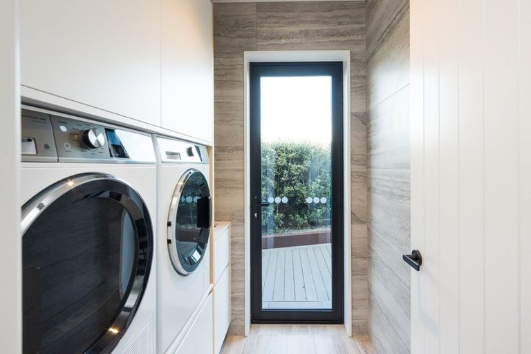 Photo of property in 5 Te Kiri Street, Himatangi Beach, Foxton, 4891