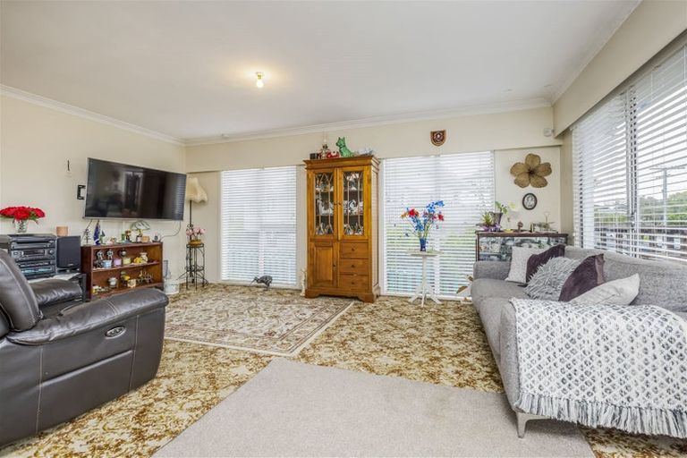 Photo of property in 17 Rembrandt Place, Opaheke, Papakura, 2113