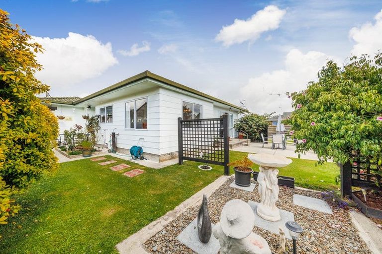 Photo of property in 58a Geraldine Crescent, Cloverlea, Palmerston North, 4412