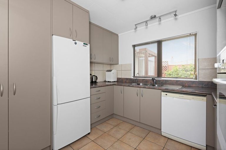 Photo of property in 8b Banff Place, Tamatea, Napier, 4112