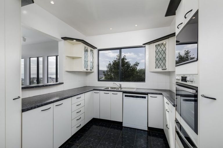 Photo of property in 9 Durham Crescent, Aro Valley, Wellington, 6021