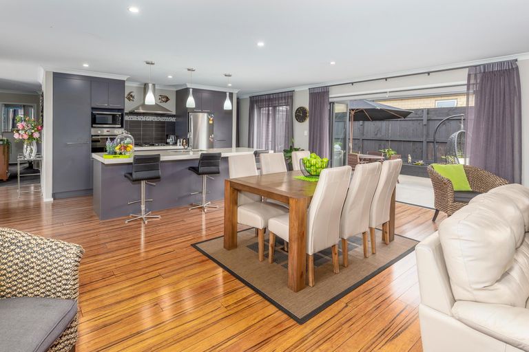 Photo of property in 2 Mirabell Place, Patumahoe, Pukekohe, 2679