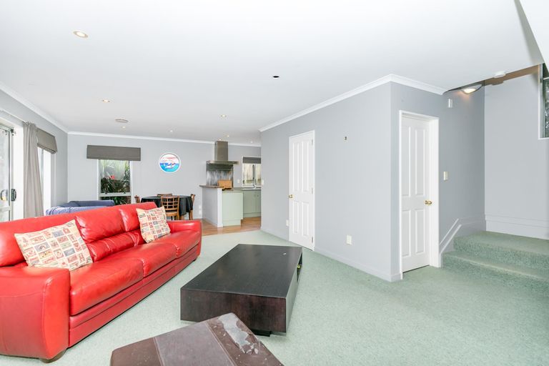 Photo of property in 11a Golden Place, Fairfield, Hamilton, 3214