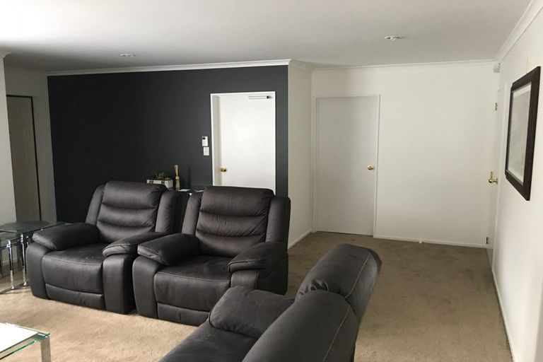 Photo of property in 40 Saralee Drive, Manurewa, Auckland, 2105