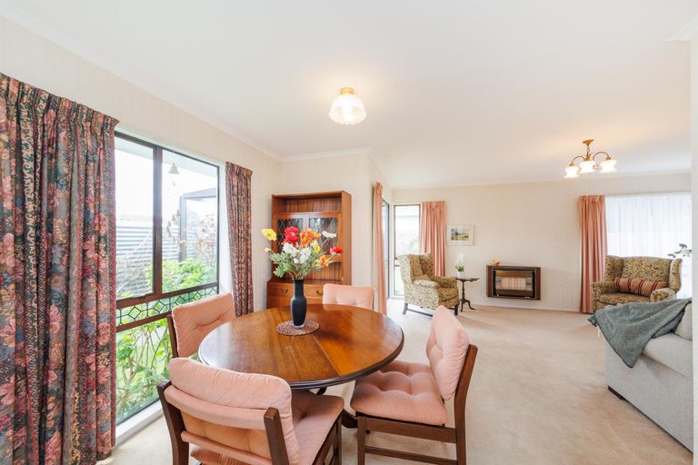 Photo of property in 36a Wood Street, Takaro, Palmerston North, 4410