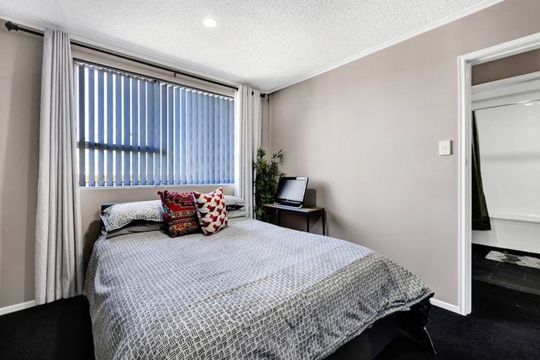 Photo of property in 16d Orlando Street, Stratford, 4332