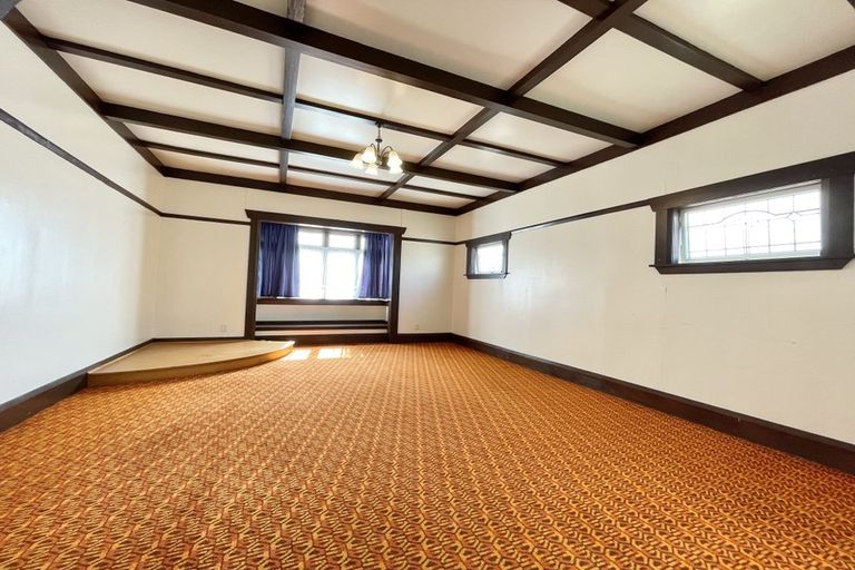 Photo of property in 305-311 Glengarry Road, Glen Eden, Auckland, 0602